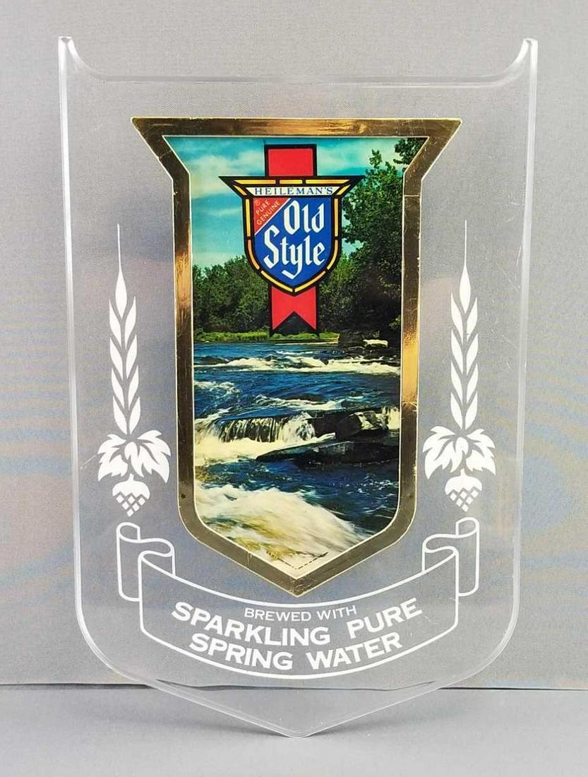 Vintage (1981) Lighted "Old Style" Bar Sign: 11 1/2 x 18 inches; plastic/lucite - working condition