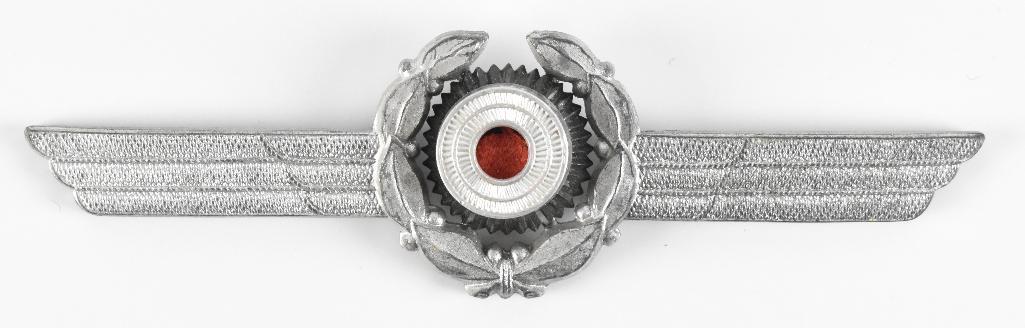 Original RLB Cap Wreath: Late war heavy construction, hallmarked Aon each wing, has both prongs, 2nd division vet bringback