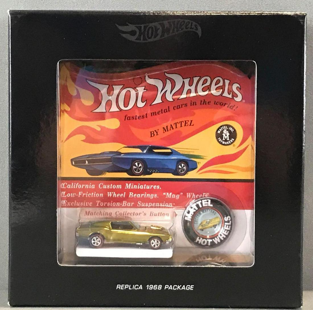 Hot Wheels Original 16 Custom Mustang die-cast vehicle: Replica 1968 package