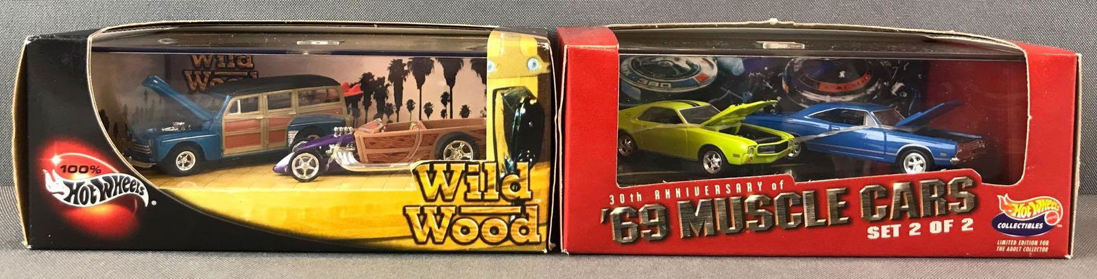 Group of 2 Hot Wheels die-cast vehicle sets in original (1 of 7)