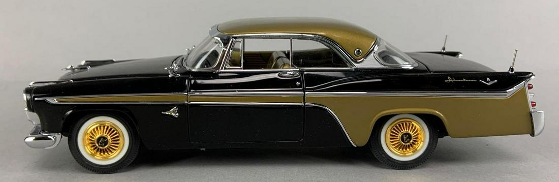 The Danbury Mint 1956 DeSoto Adventurer Die-Cast Car: Like New with Original Box, 1/24th ScaleÊ