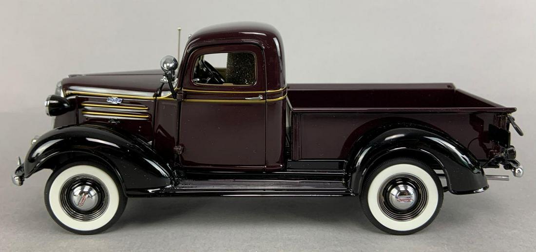 The Danbury Mint 1937 Chevrolet Pickup Die-Cast Vehicle (1 of 7)