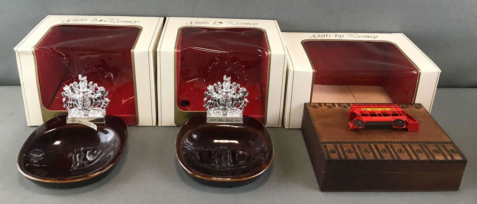 Group of 3 Gifts by Lesney in original packaging (1 of 7)