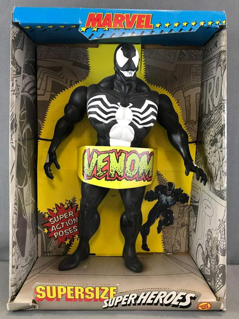 Toy Biz Supersize Superheroes Marvel Venom action: Figurine is 15.25 inches