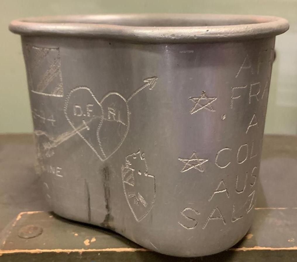 WW2 US trench art canteen cup (1 of 7)