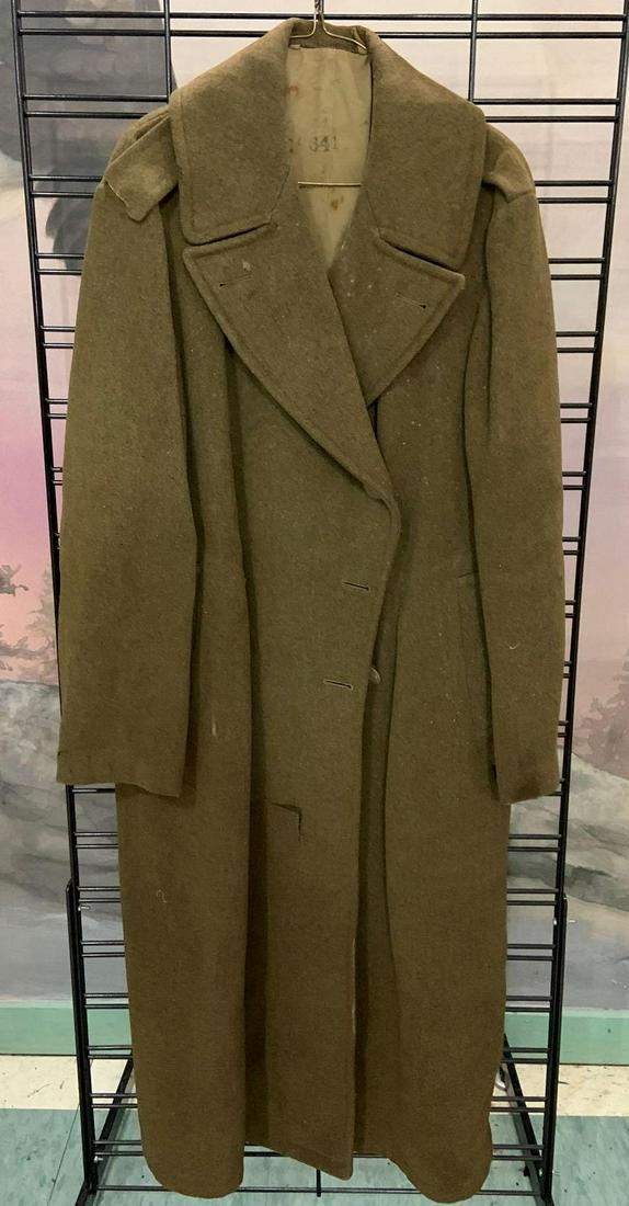 WW2 US Army overcoat (1 of 4)