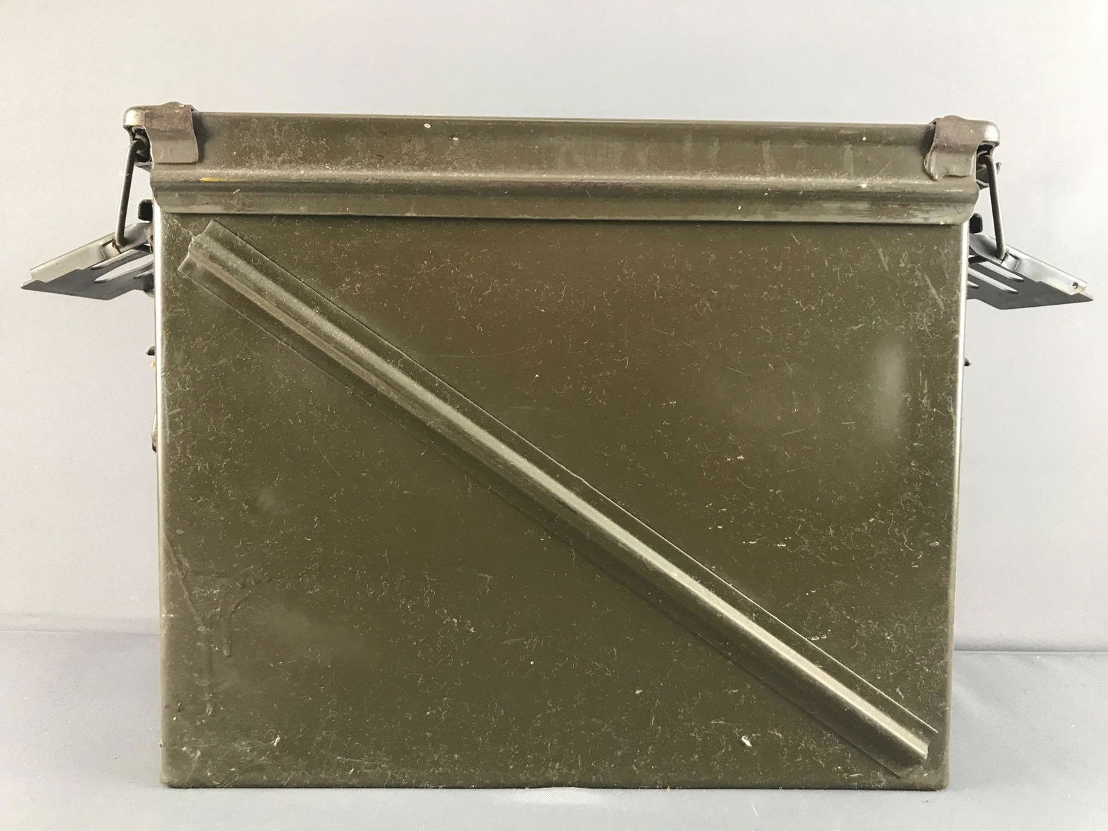 WW2 Era ammo box (1 of 6)