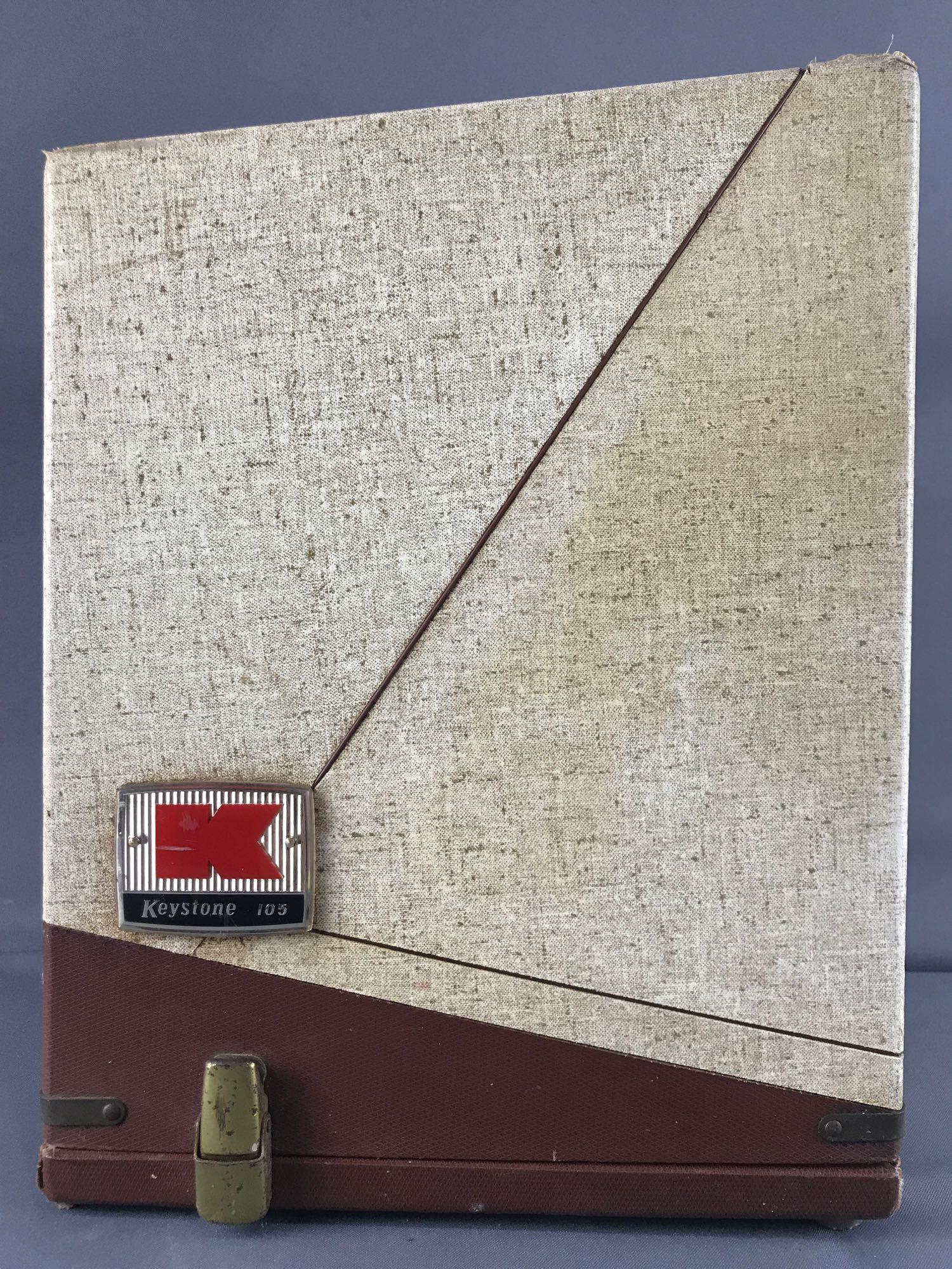 Vintage Keystone 105 8mm projector and case (1 of 8)