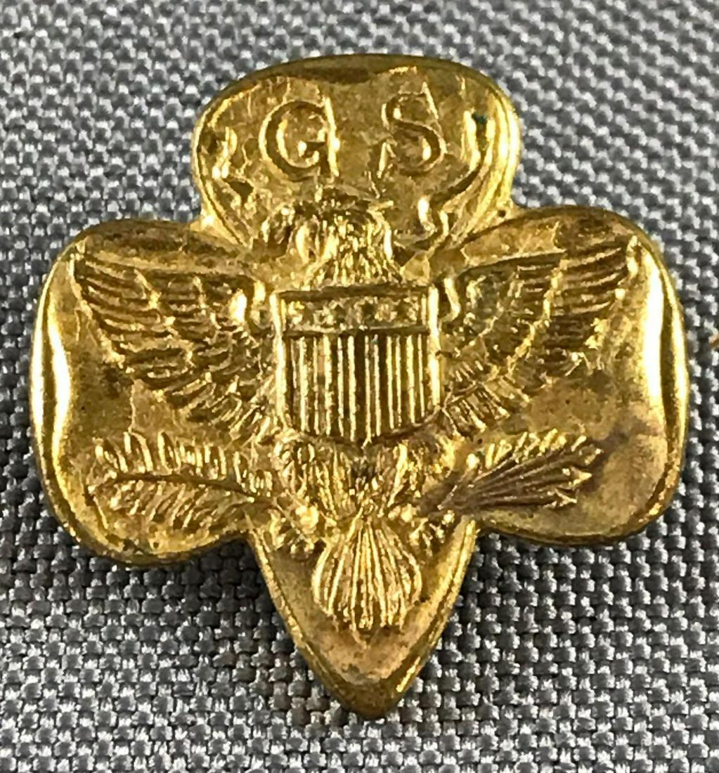 WW1 & WW2 Military Pins & Buttons (1 of 8)