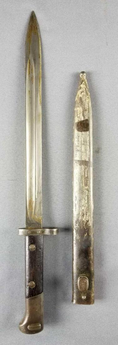 WW2 Bayonet and Scabbard (1 of 6)