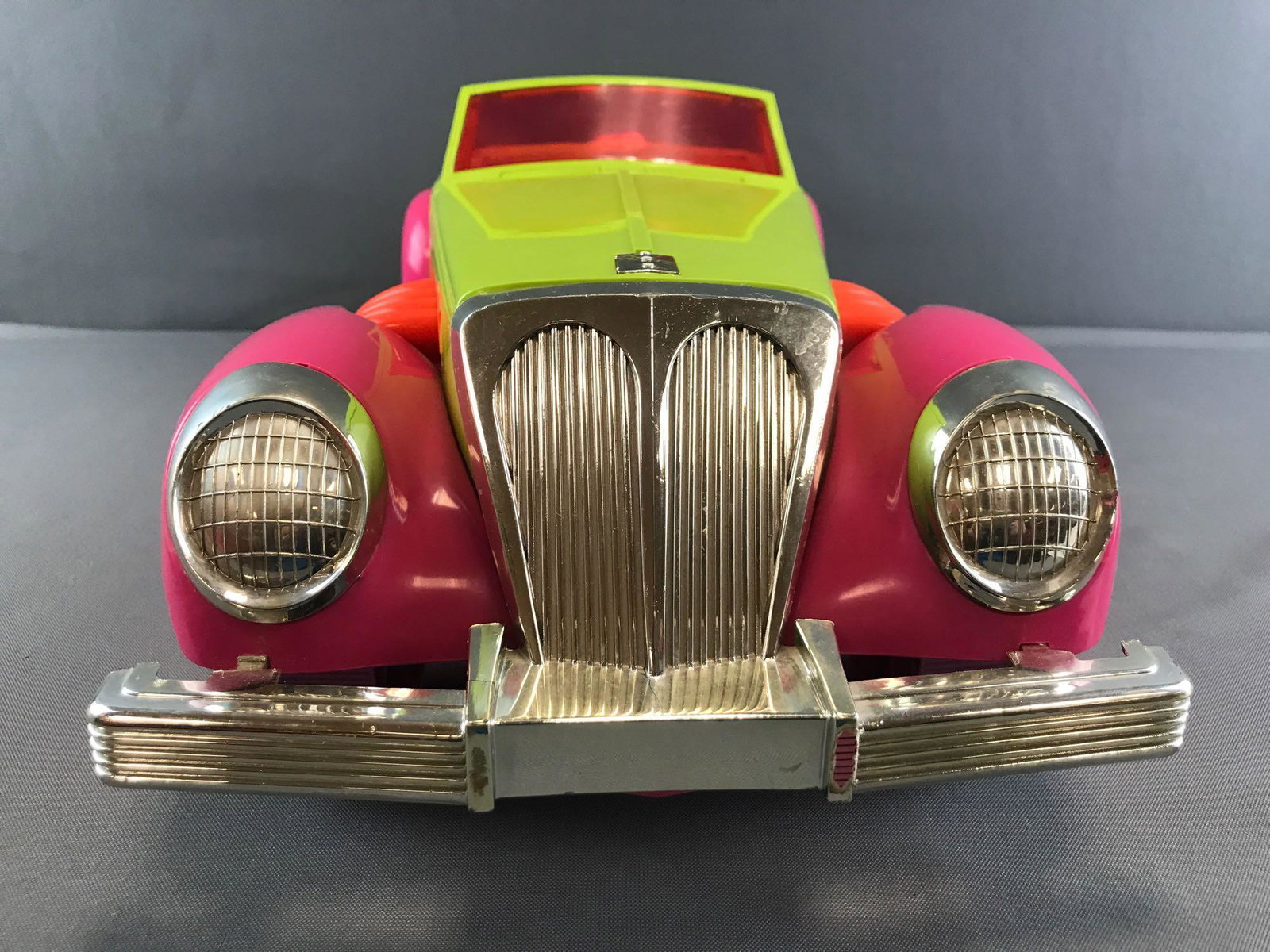 Hasbro Jem and the Holograms Rockin Roadster toy car: Untested. 24 inches. Missing roof, used condition