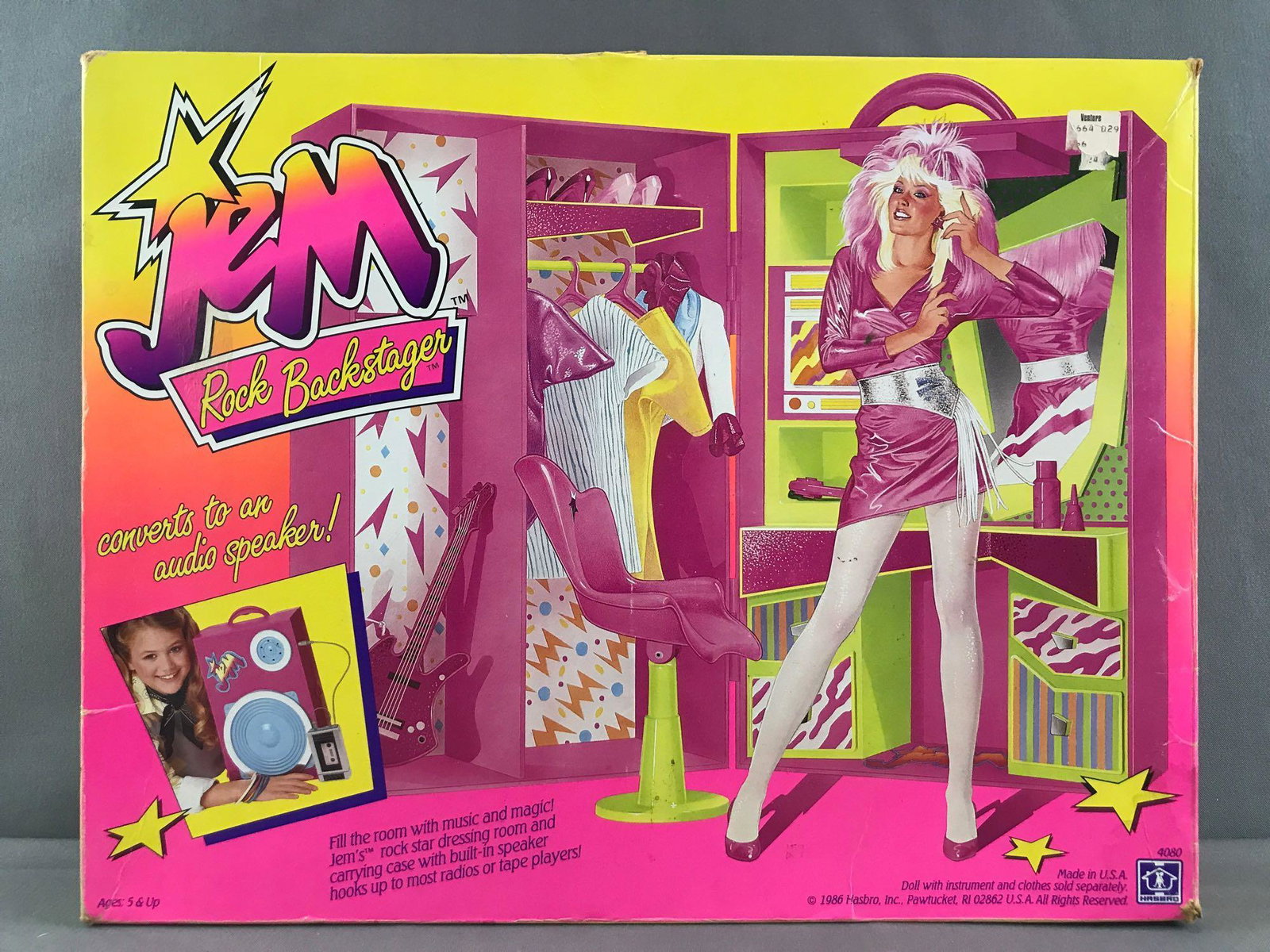 Hasbro Jem and the Holograms Rock Backstage carry: Packaging measures 18x4.25x14.25 inches, open. Contents appear complete, untested