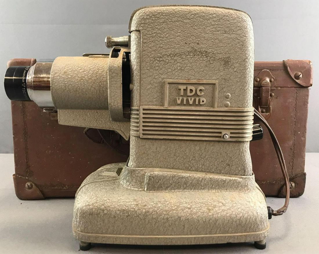 Vintage TDC Vivid slide projector with case (1 of 13)