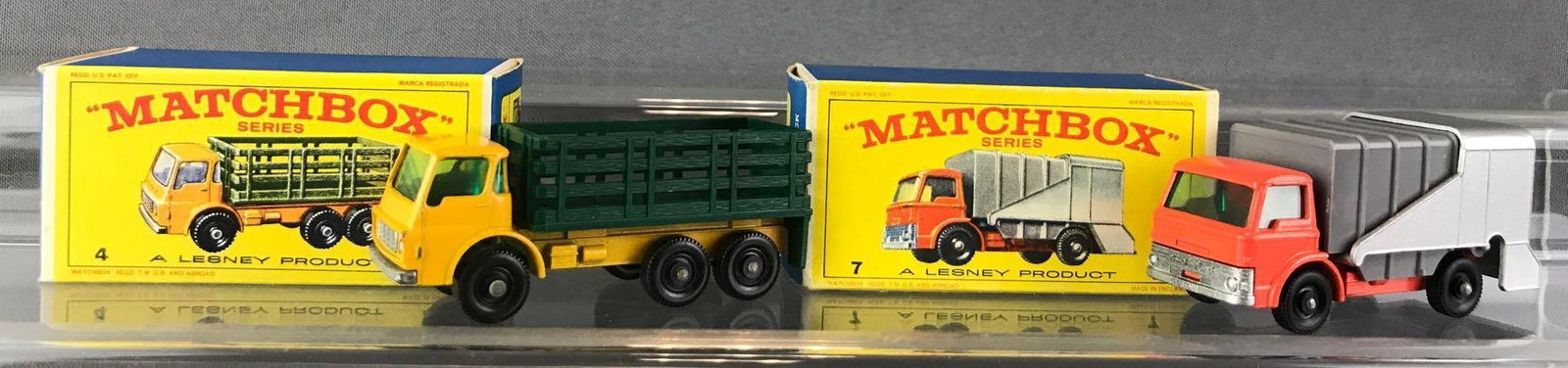 Group of 2 Matchbox die-cast vehicles with original (1 of 9)