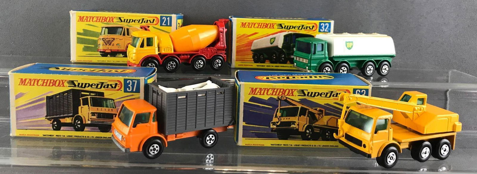 Group of 4 Matchbox Superfast die-cast vehicles with (1 of 9)