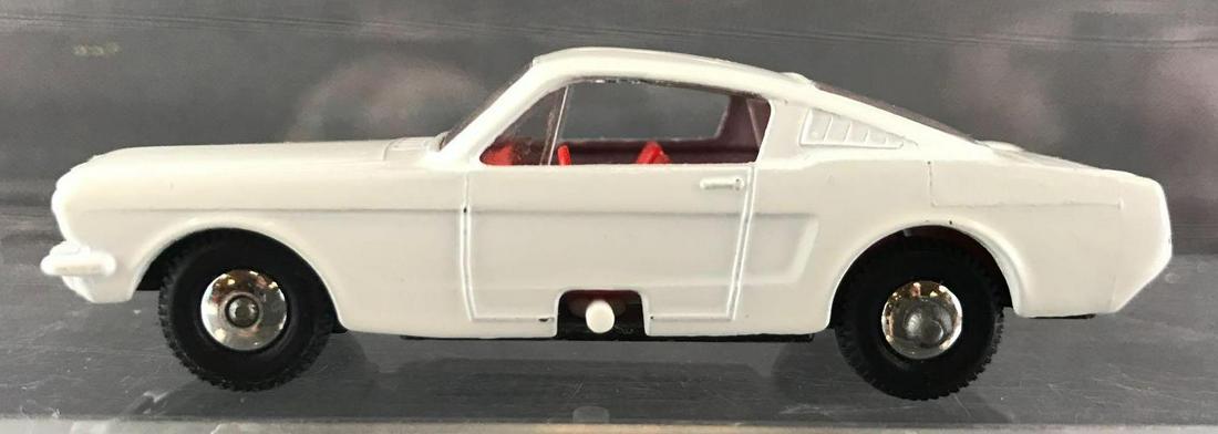Matchbox No. 8 Mustang die-cast vehicle (1 of 6)