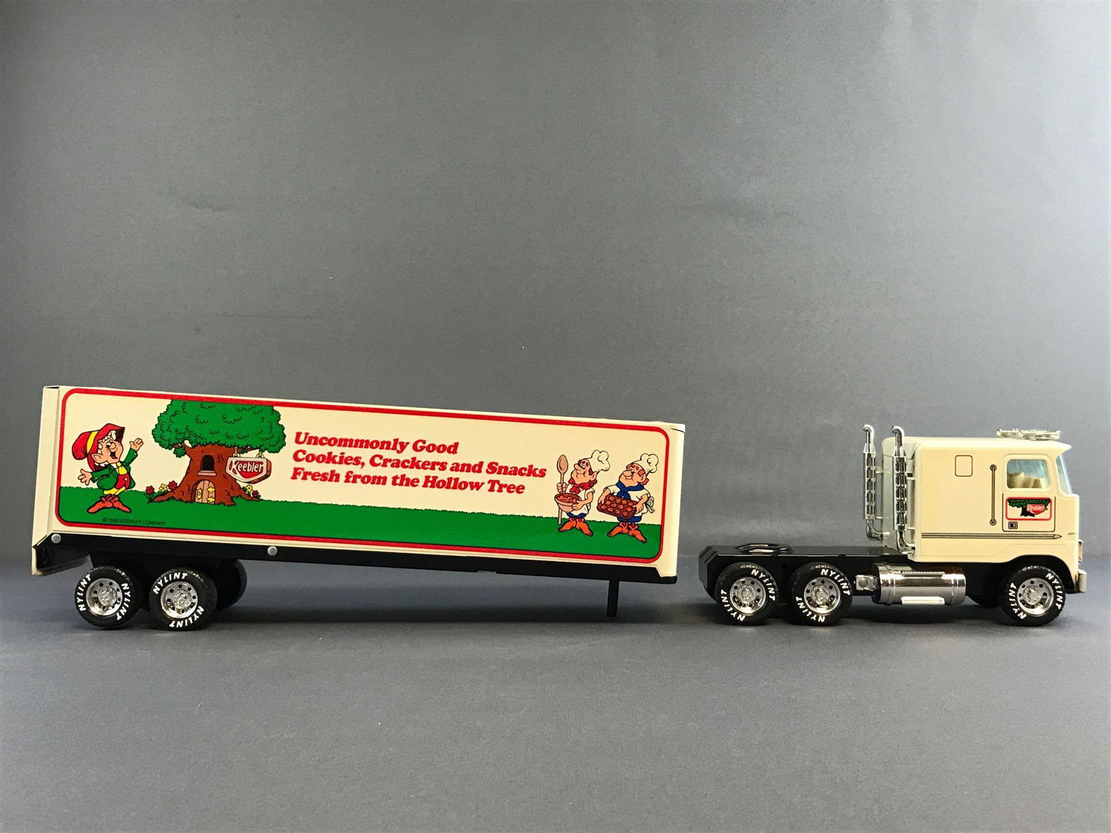 Nylint Corporation Keebler die-cast tractor trailer in (1 of 11)