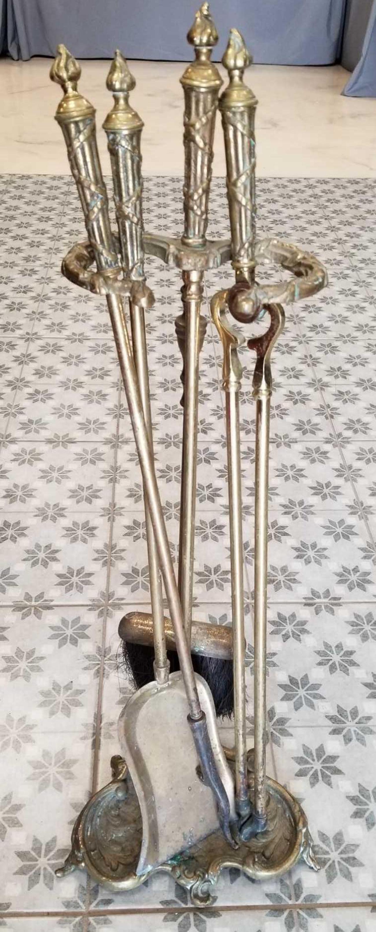 Vintage brass fireplace tools: 29 inches tall