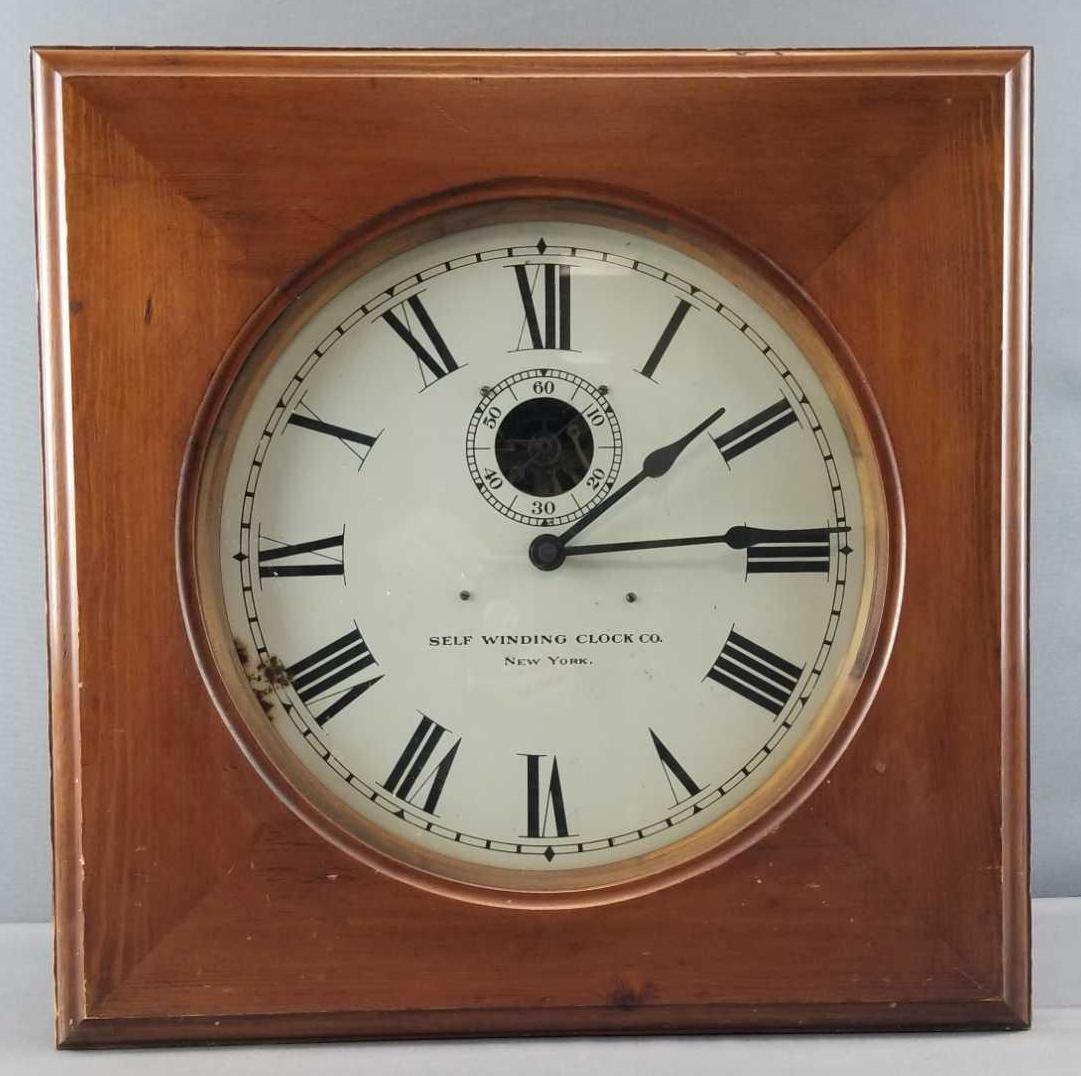 Vintage Self-Winding Clock Company Wall Clock: Wooden case; non-working