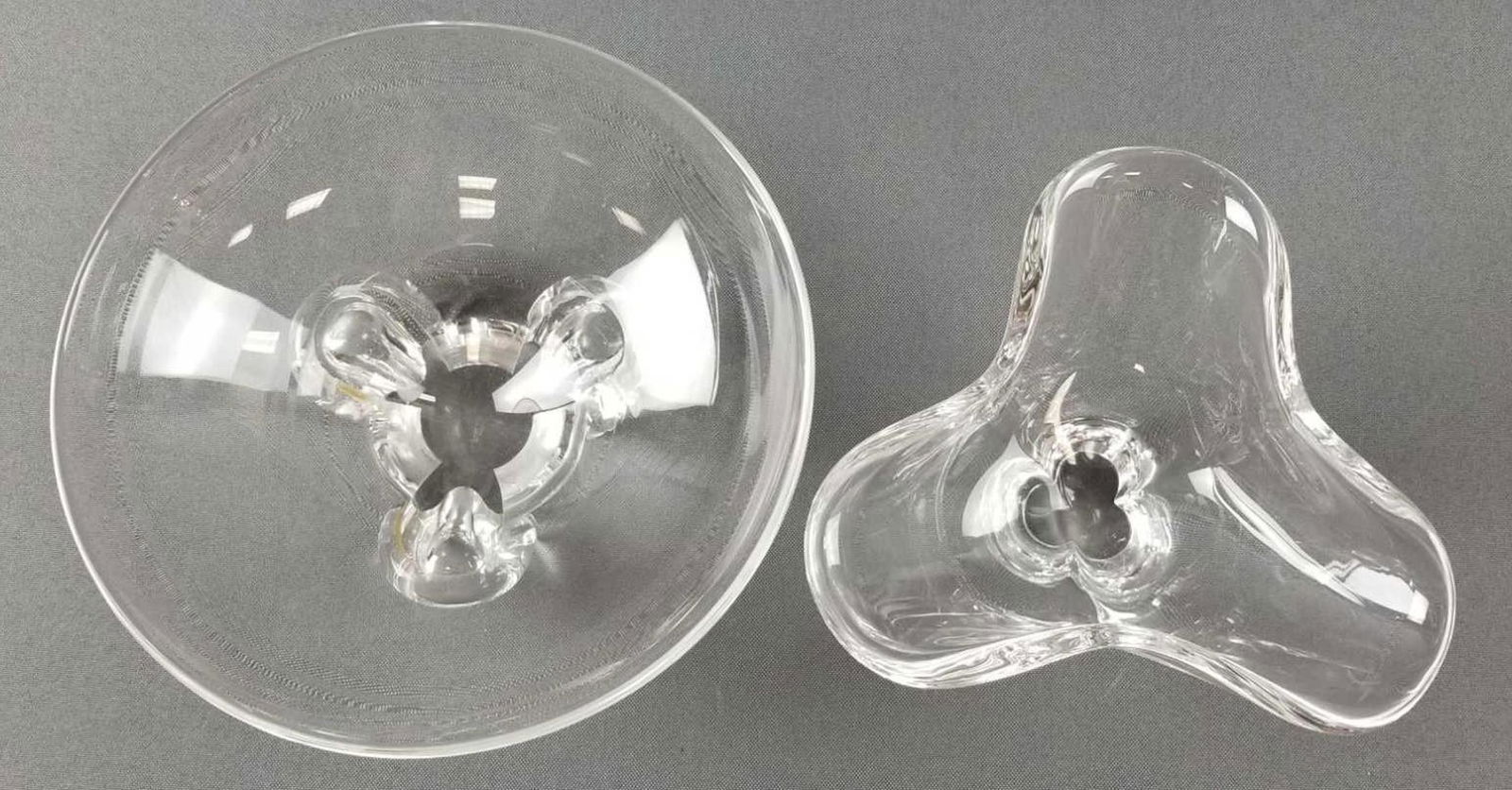 Group of 2 Steuben glass bowls: No chips or cracks, some minor scratches, mostly shelf wear on bottom. Larger bowl is 7.75 inch diameter