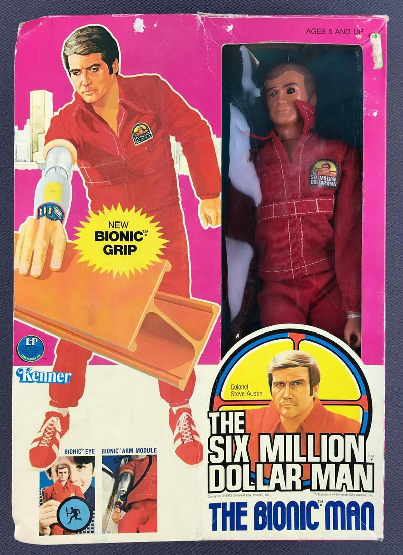 Kenner Colonol Steve Austin The Six Million Dollar Man: With bionic grip, measures 14x10x2.5 inches. Like new condition.