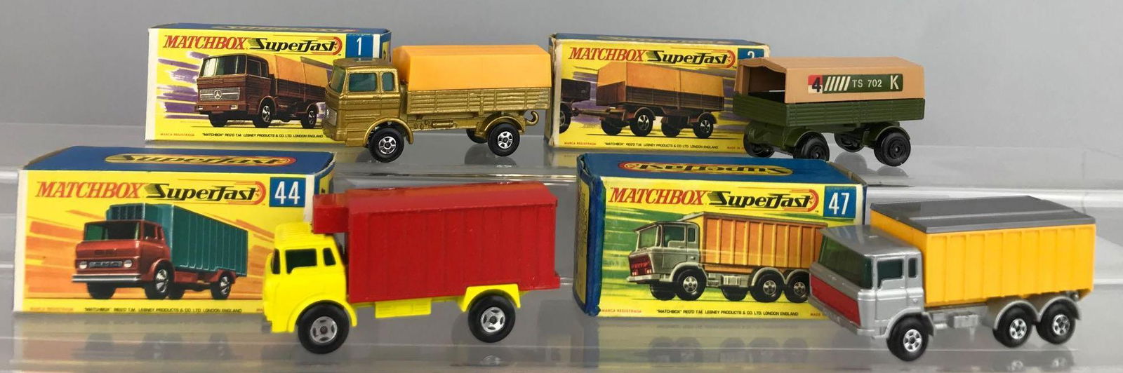 Group of 4 Matchbox Superfast die-cast vehicles (1 of 6)