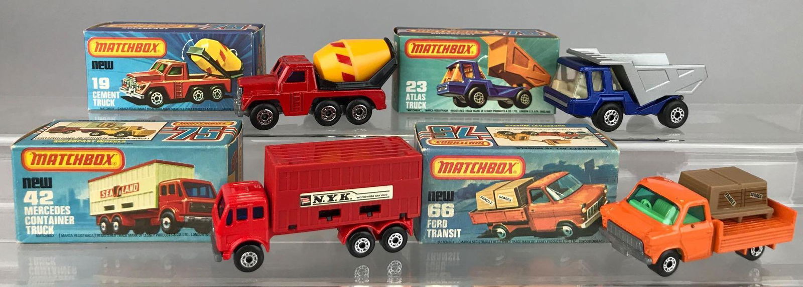Group of 4 Matchbox Superfast die-cast vehicles (1 of 6)