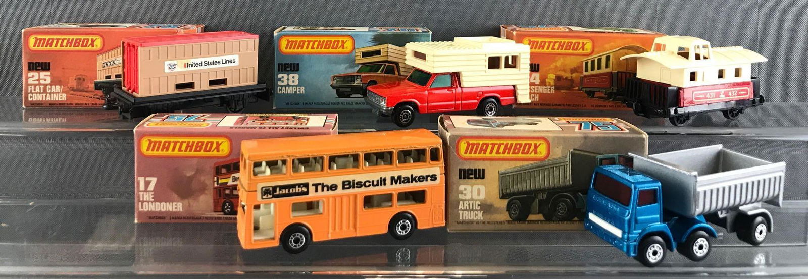 Group of 5 Matchbox die-cast vehicles with original (1 of 9)