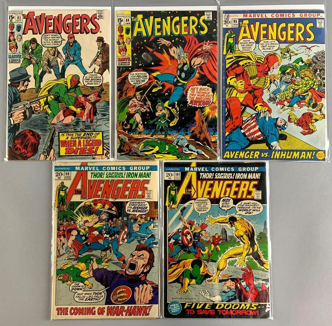 Group of 5 Marvel Comics The Avengers Comic Books (1 of 5)