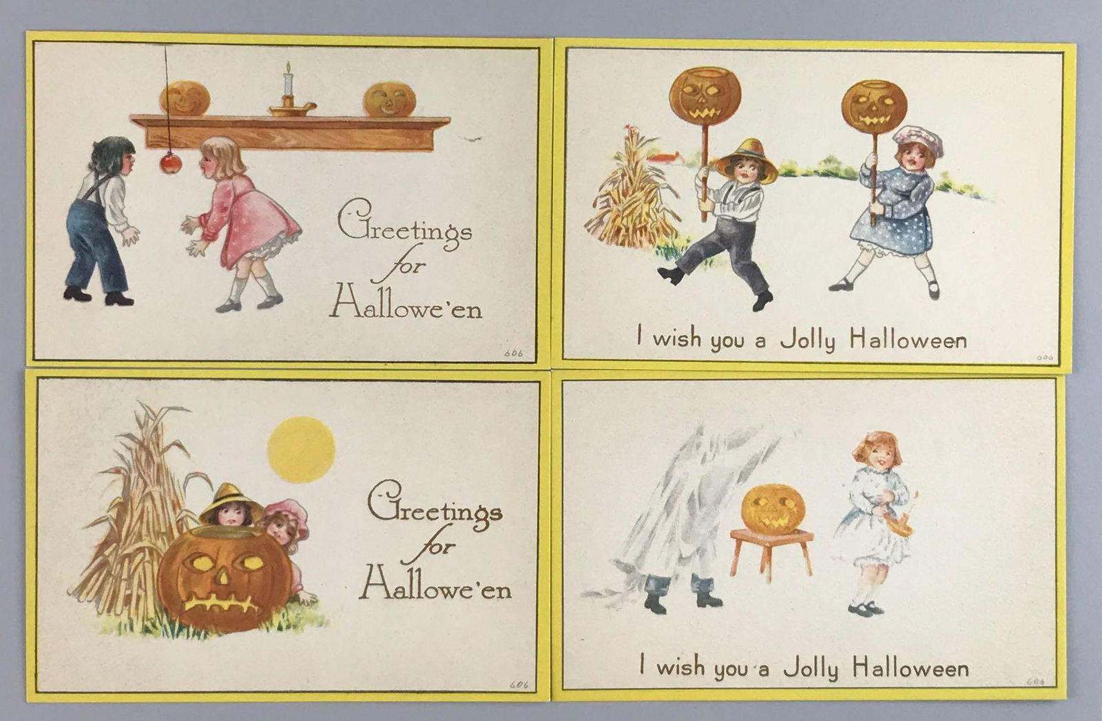 Postcards - Halloween Gibson (1 of 2)