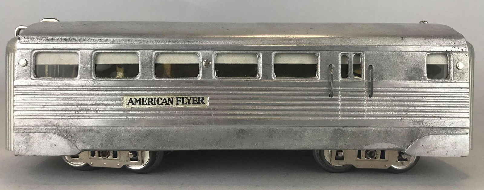 Pre-War American Flyer No. 9913 Burlington Zephyr (1 of 8)