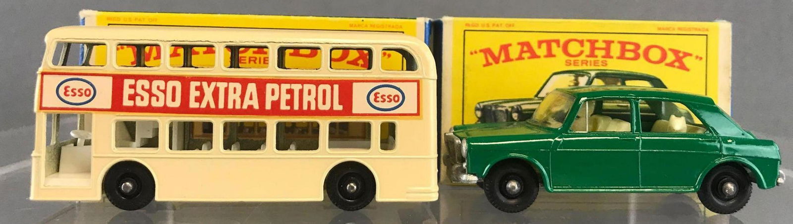 Group of 2 Matchbox die-cast vehicles (1 of 9)