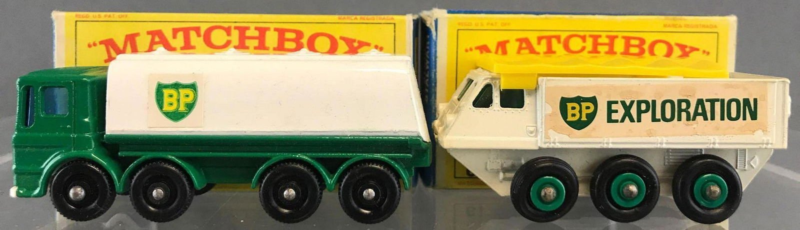 Group of 2 Matchbox die-cast vehicles (1 of 8)