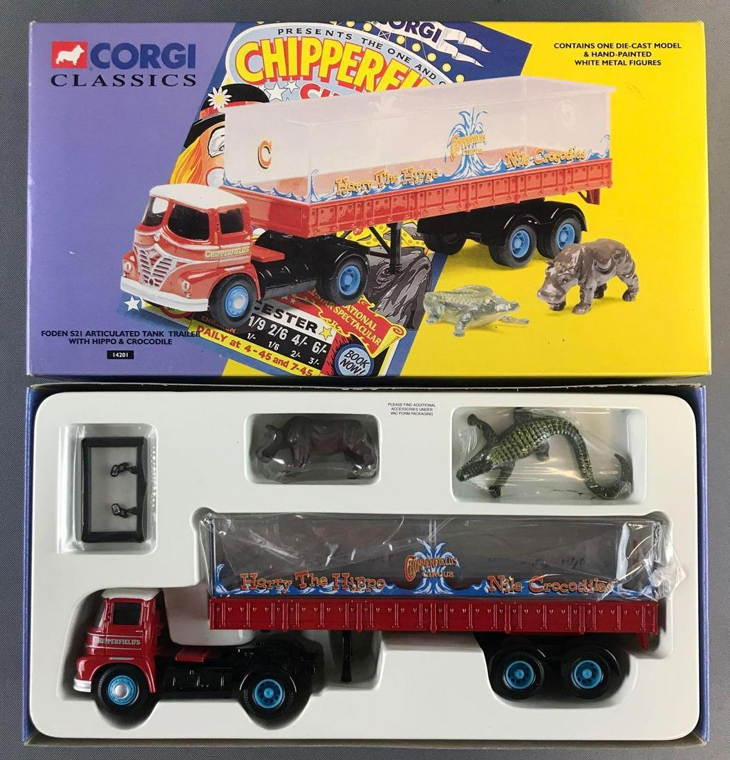 Corgi Classics No. 14201 Foden S21 Articulated Tank (1 of 4)