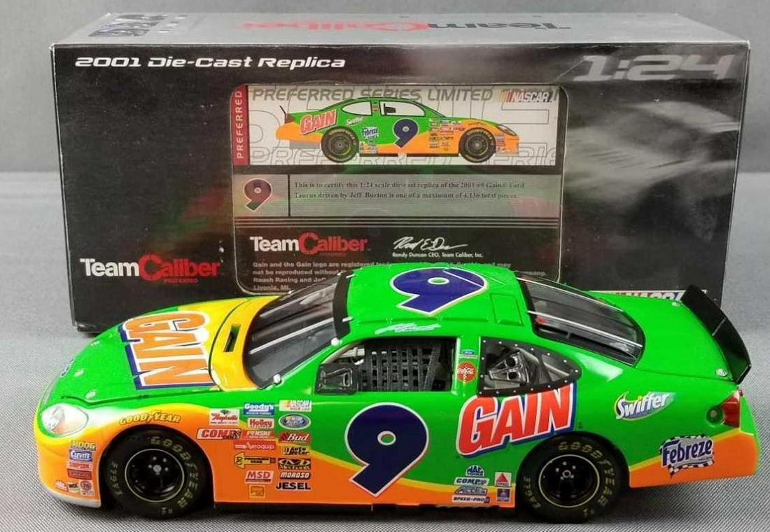 Nascar Team Caliber Diecast Model Car