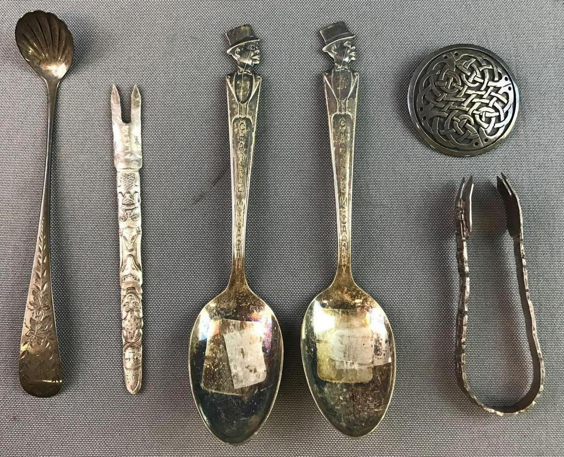 Group of miscellaneous silver items. (1 of 2)