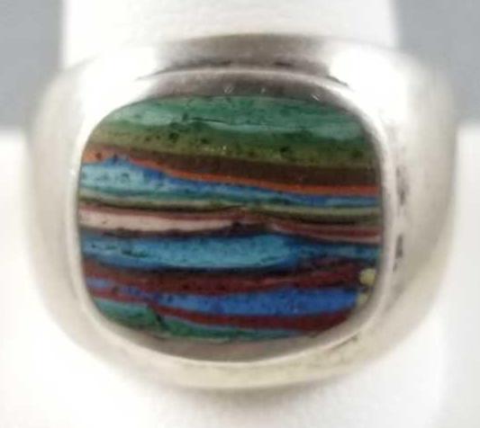Sterling silver mexican ring with natural stone: 11.6g total weight, size 12.5