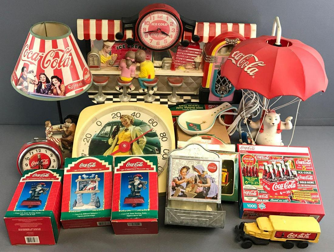 Group of 10+ Coca-Cola Items (1 of 4)