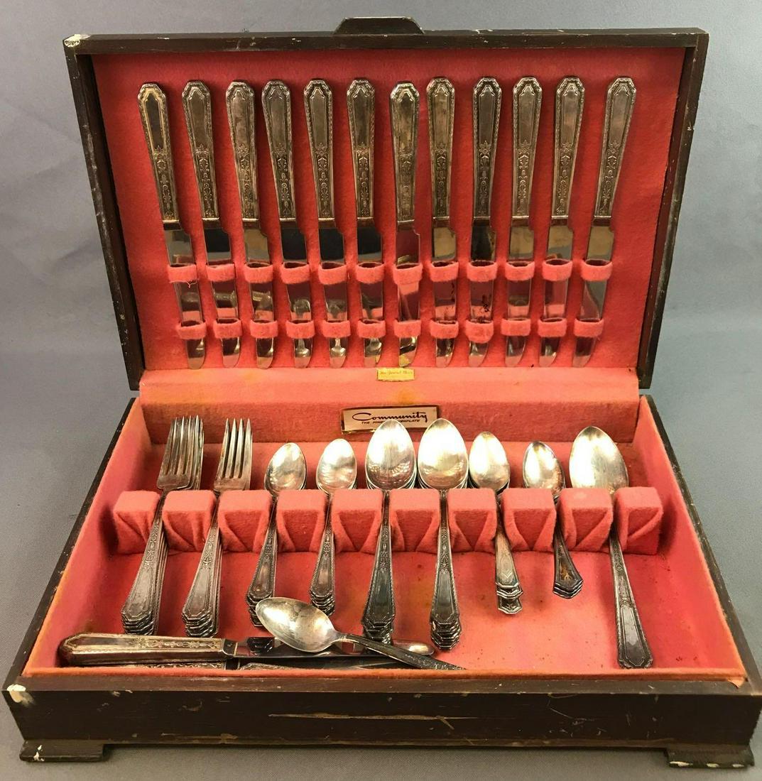 Set of Silverplate Flatware (1 of 6)