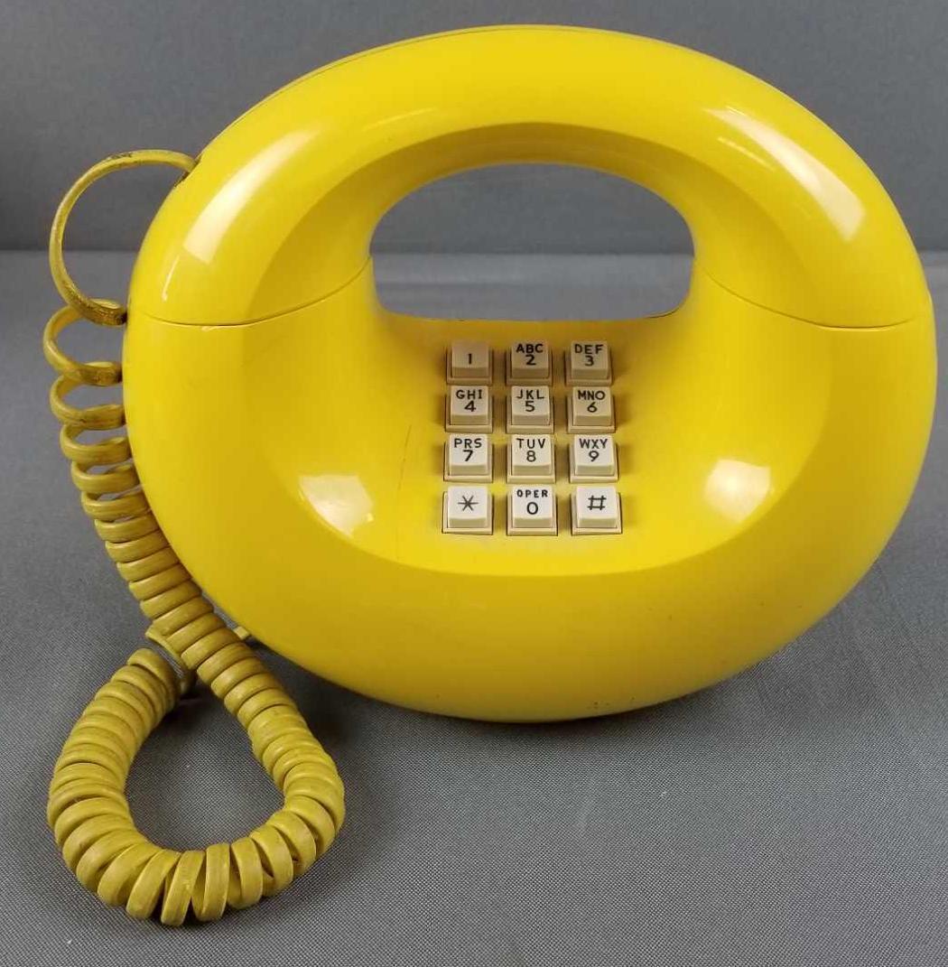 Yellow touch tone phone: Unknown working condition