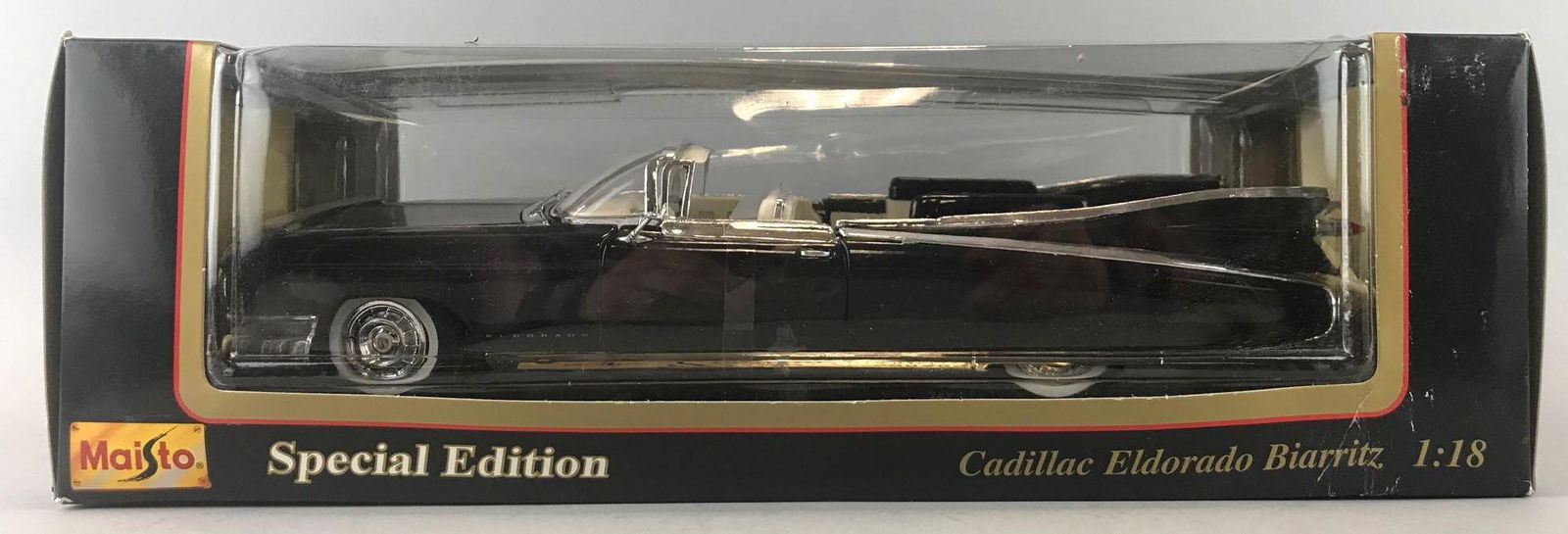 Maisto Special Edition Cadillac Eldorado Biarritz (1 of 4)