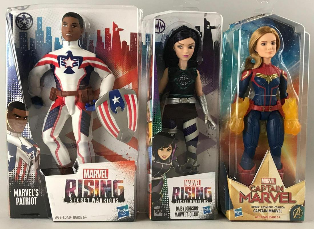 Group of 3 Hasbro Marvel action figures (1 of 5)