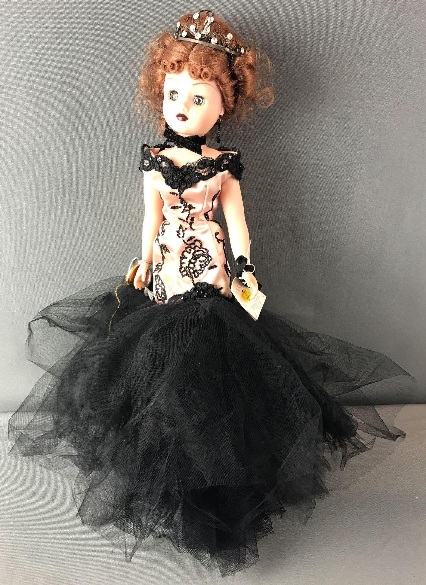 Madame Alexander Doll (1 of 7)