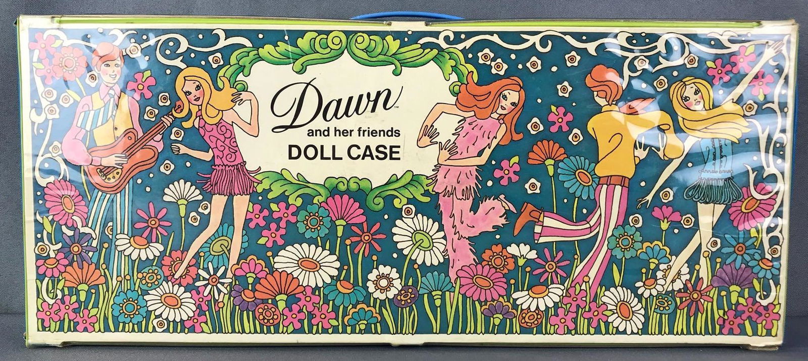 Dawn and her friends Dolls in Case (1 of 5)