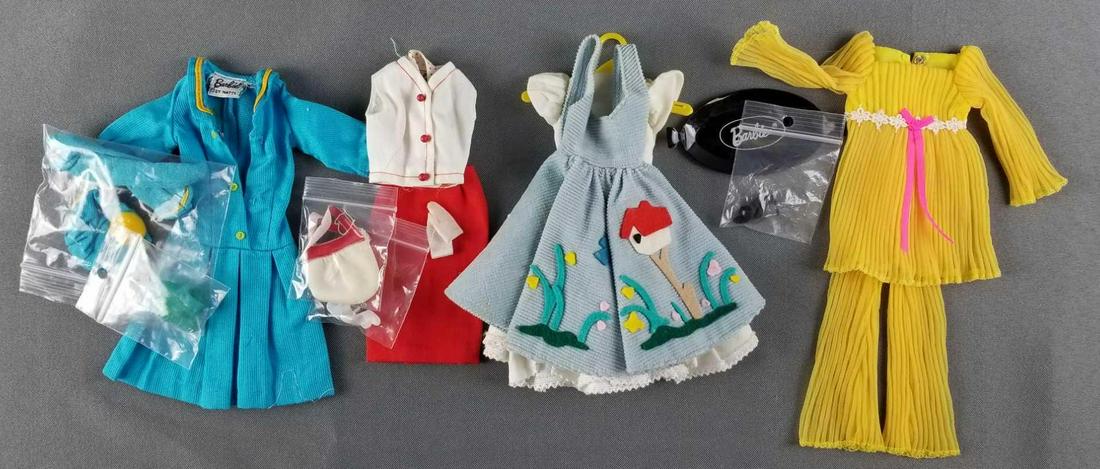 Group of vintage Barbie clothing: Sets, with accessories. Unknown completion