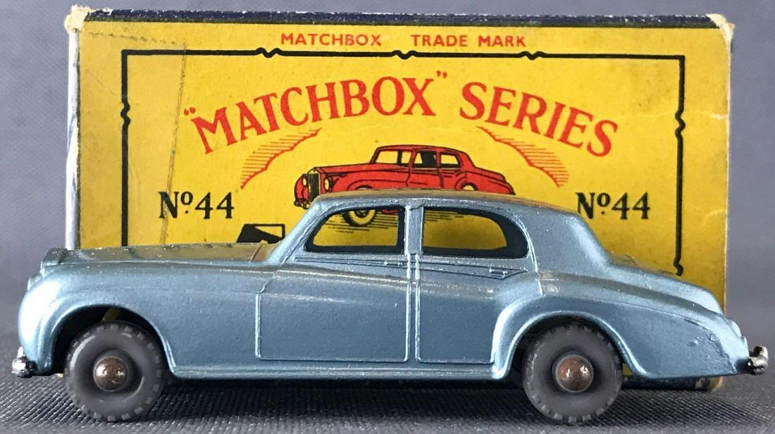 Matchbox No. 44 Rolls Royce Silver Cloud (1 of 9)