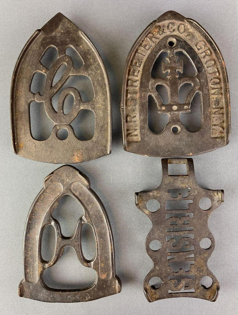 Group of 4 Metal Trivets: Largest is 5.75X4.25 inches