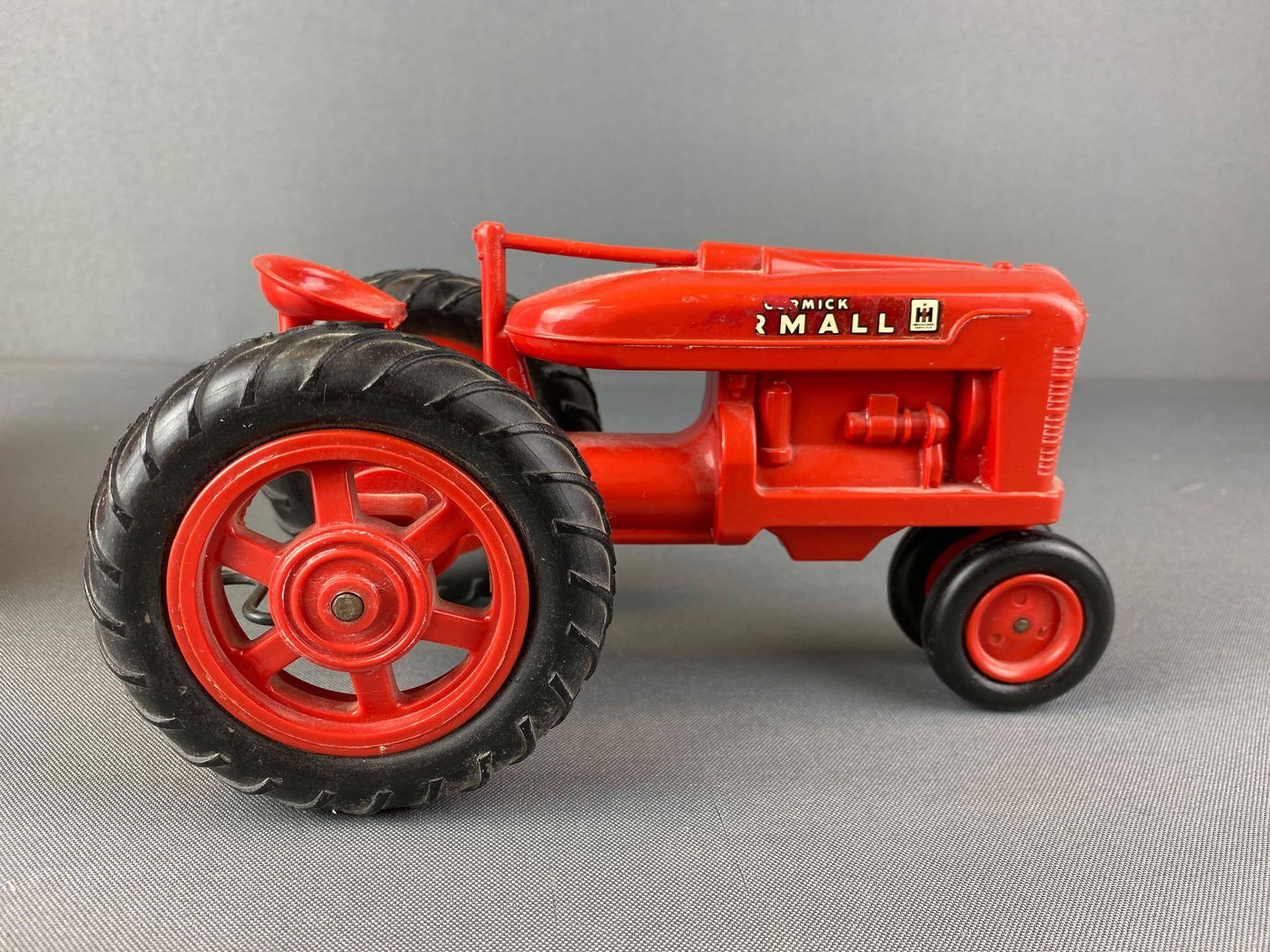 IH McCormick Farmall Tractor and Deerint Tractor (1 of 6)