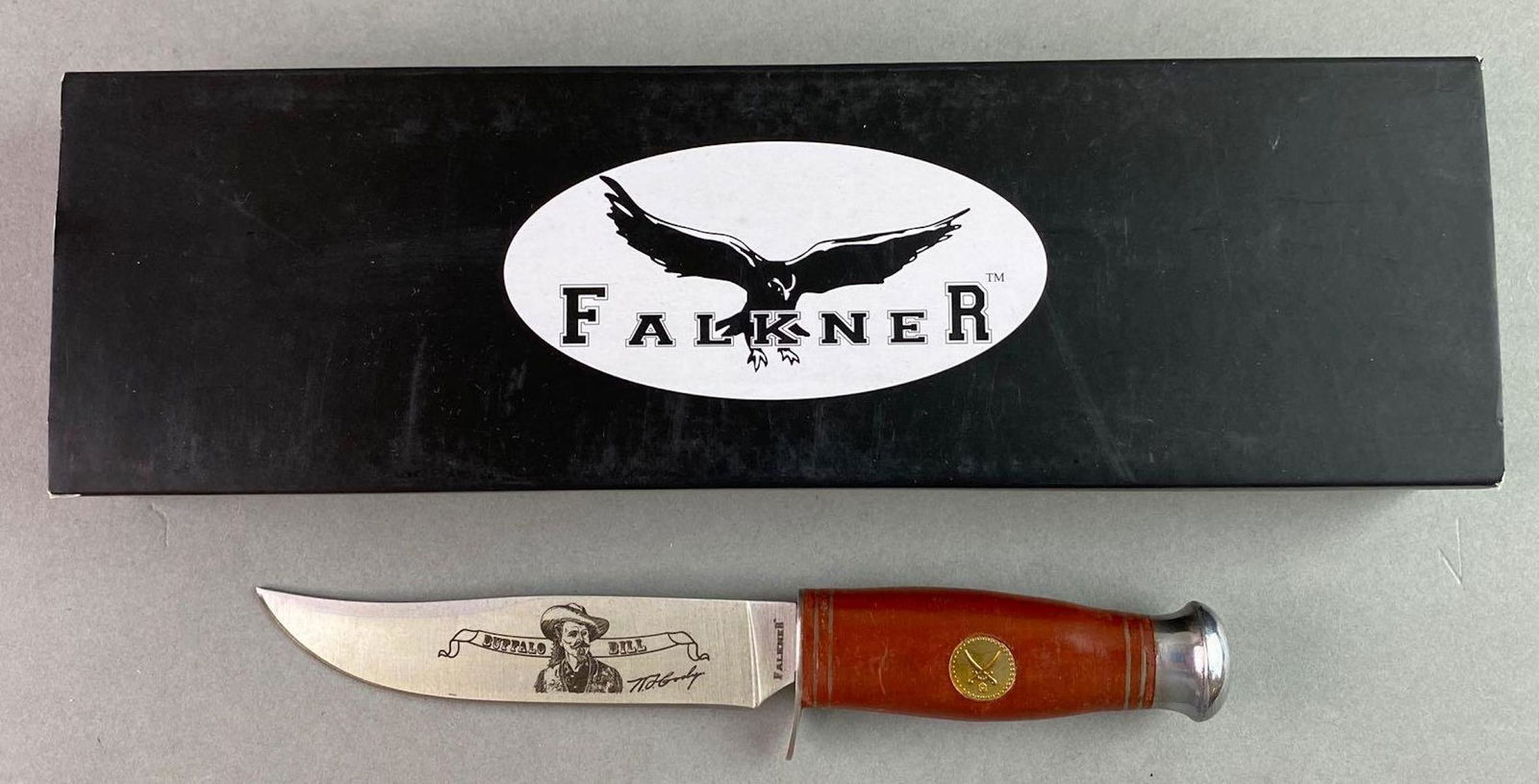 Buffalo Bill Commemorative Bowie Knife (1 of 7)