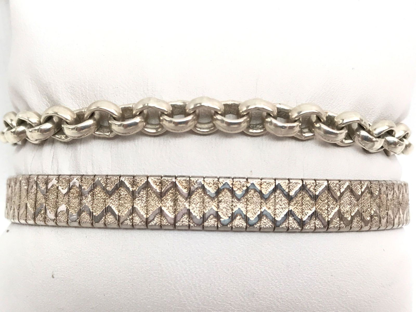 Lot of 2 : Vintage Sterling Silver Bracelets - Round (1 of 5)